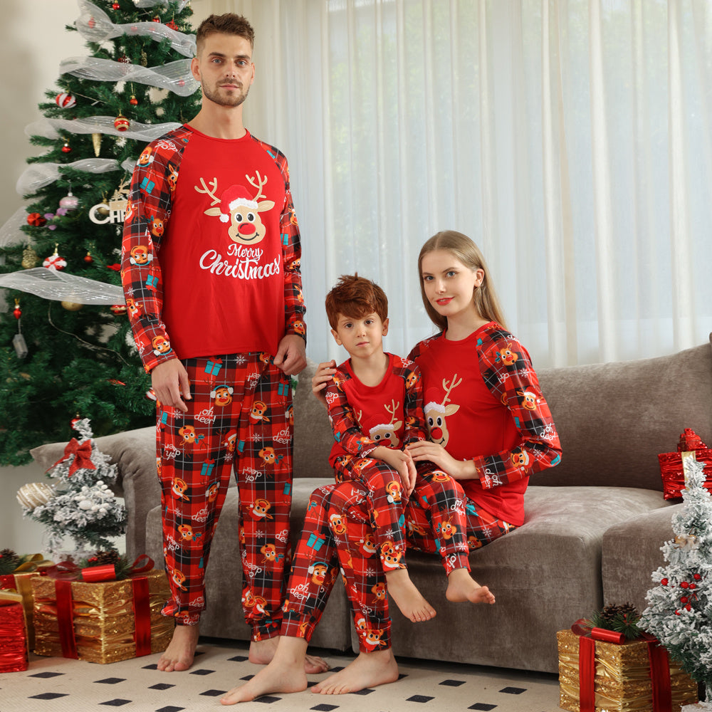 Merry Christmas Rendier Red Plaid Matching Family Pyjama Set