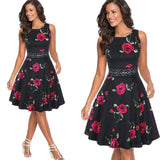 Vestido plissado floral preto retro