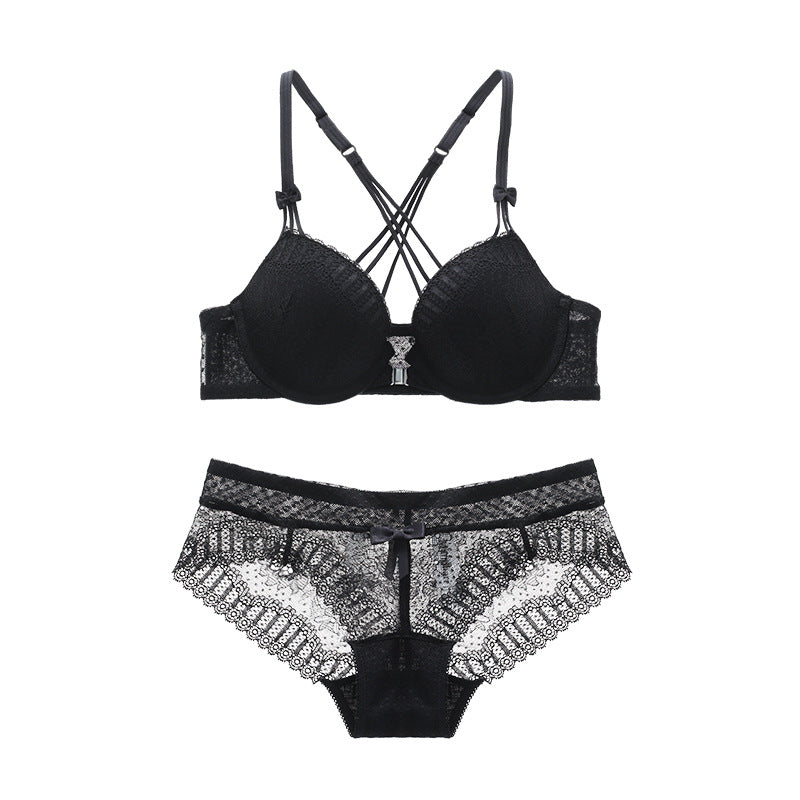 Triple Strap Lace Bra dan Panty Set