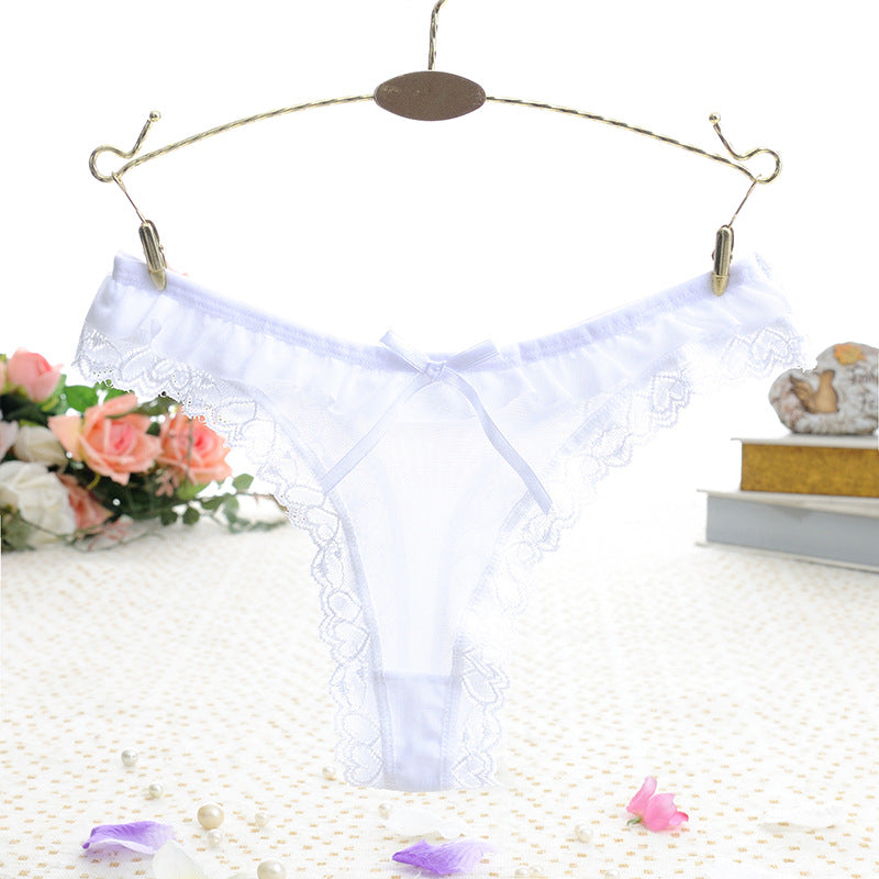 Panty de string en dentelle en dentelle chérie