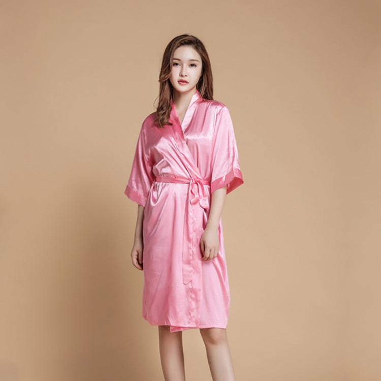 Robe à cravate en satin doux et simple