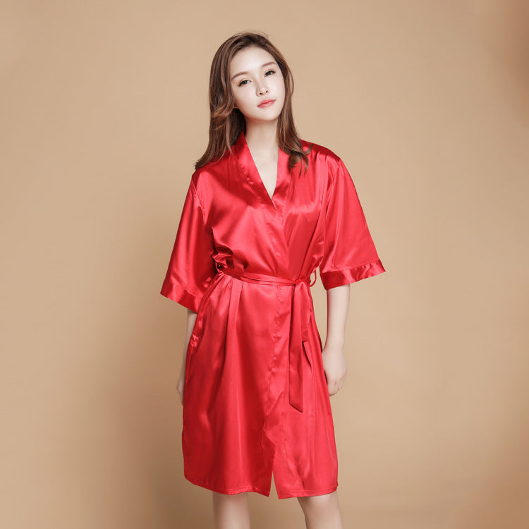 Robe à cravate en satin doux et simple