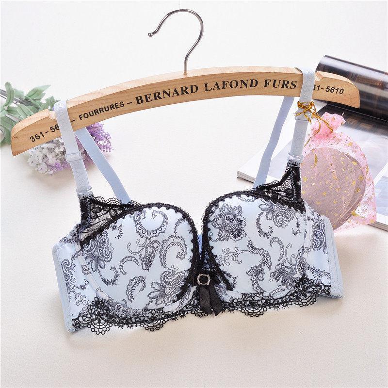 Bra fashion paisley dan renda