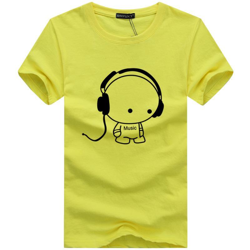 Enchufe la camiseta gráfica de los auriculares