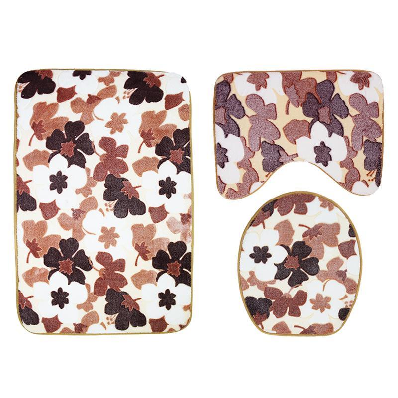 Trendy Throwback Print Bath Mat Set